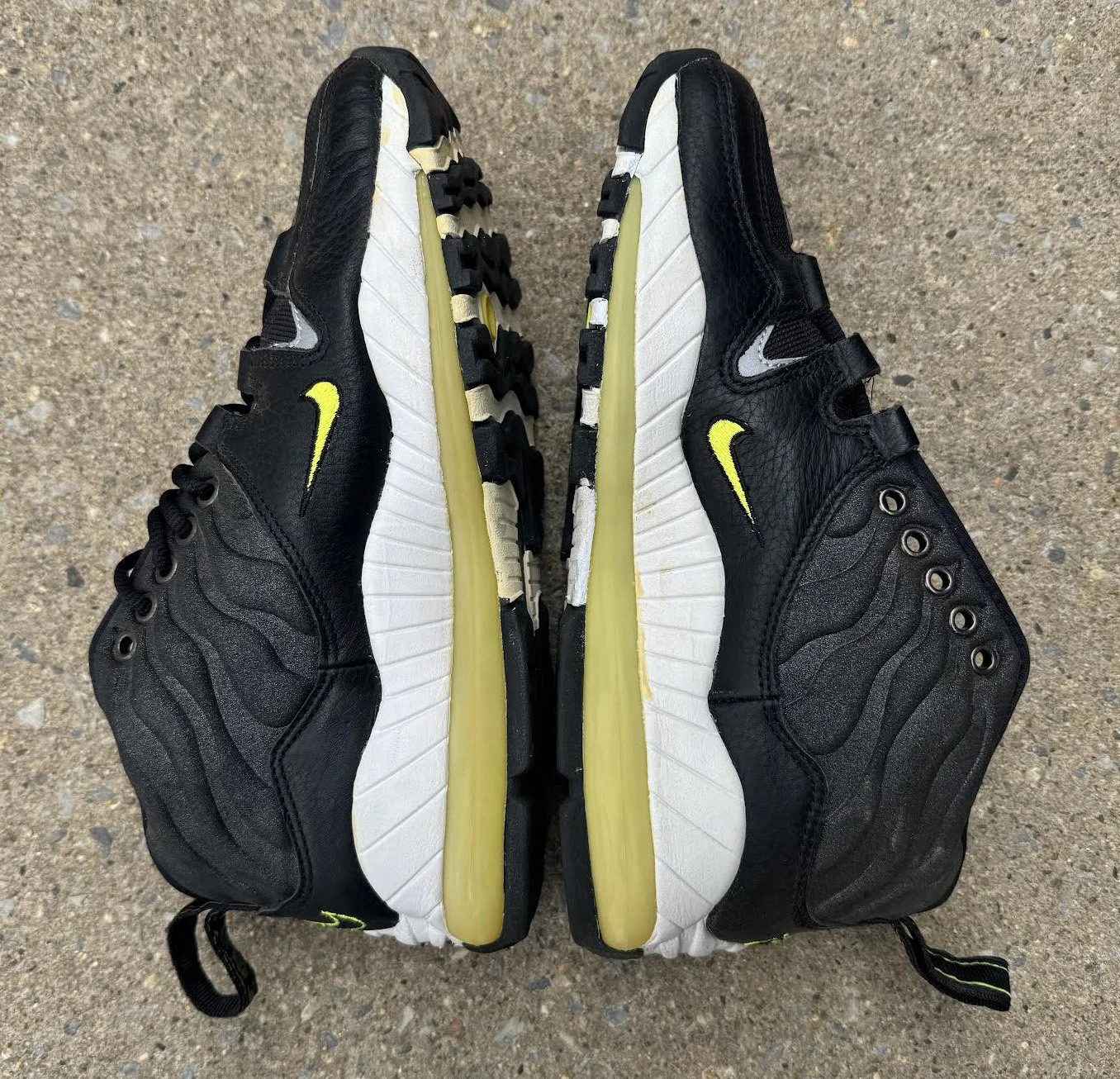 side of Nike Jerry Rice .jpg