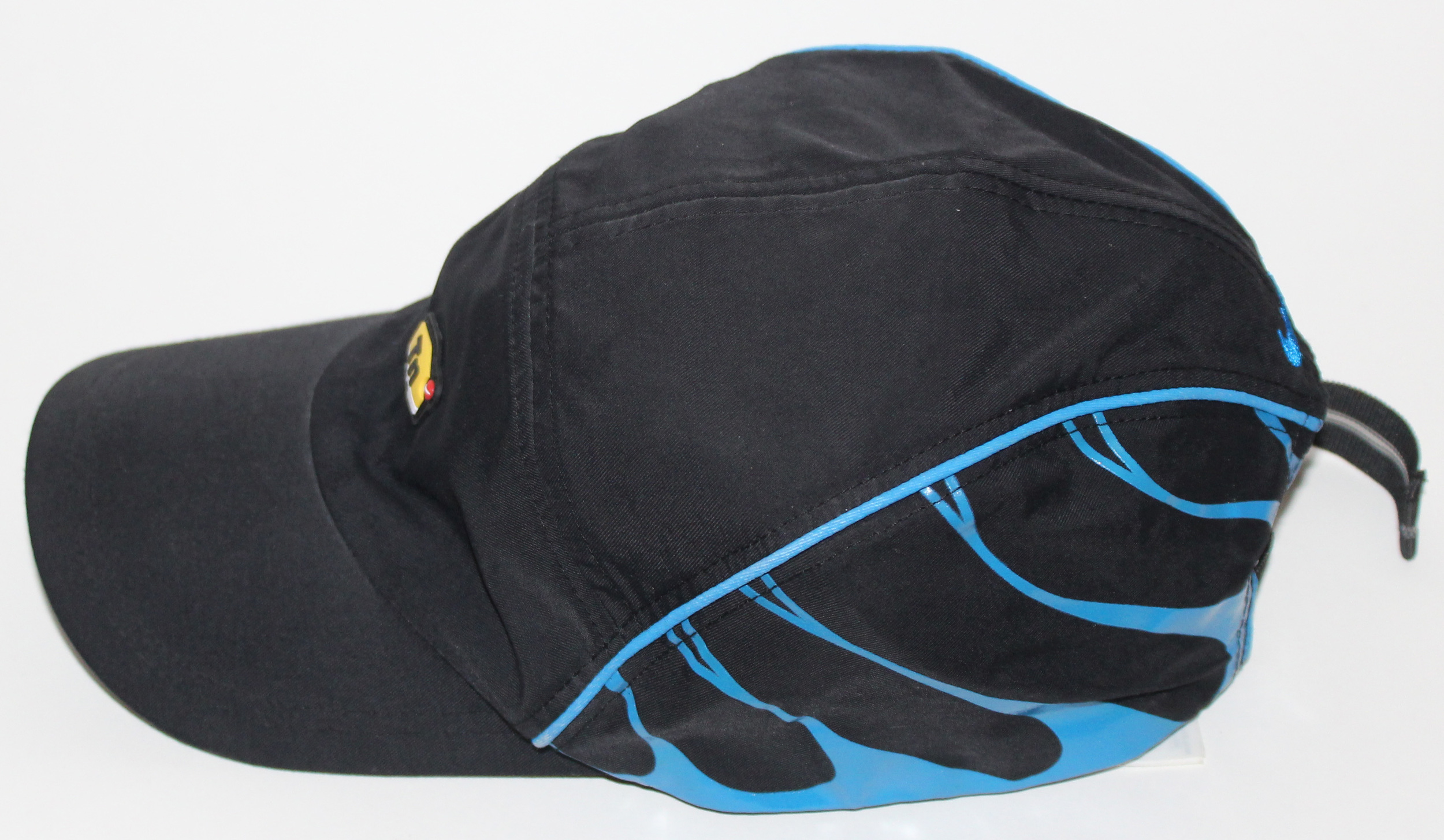 black nike tn hat