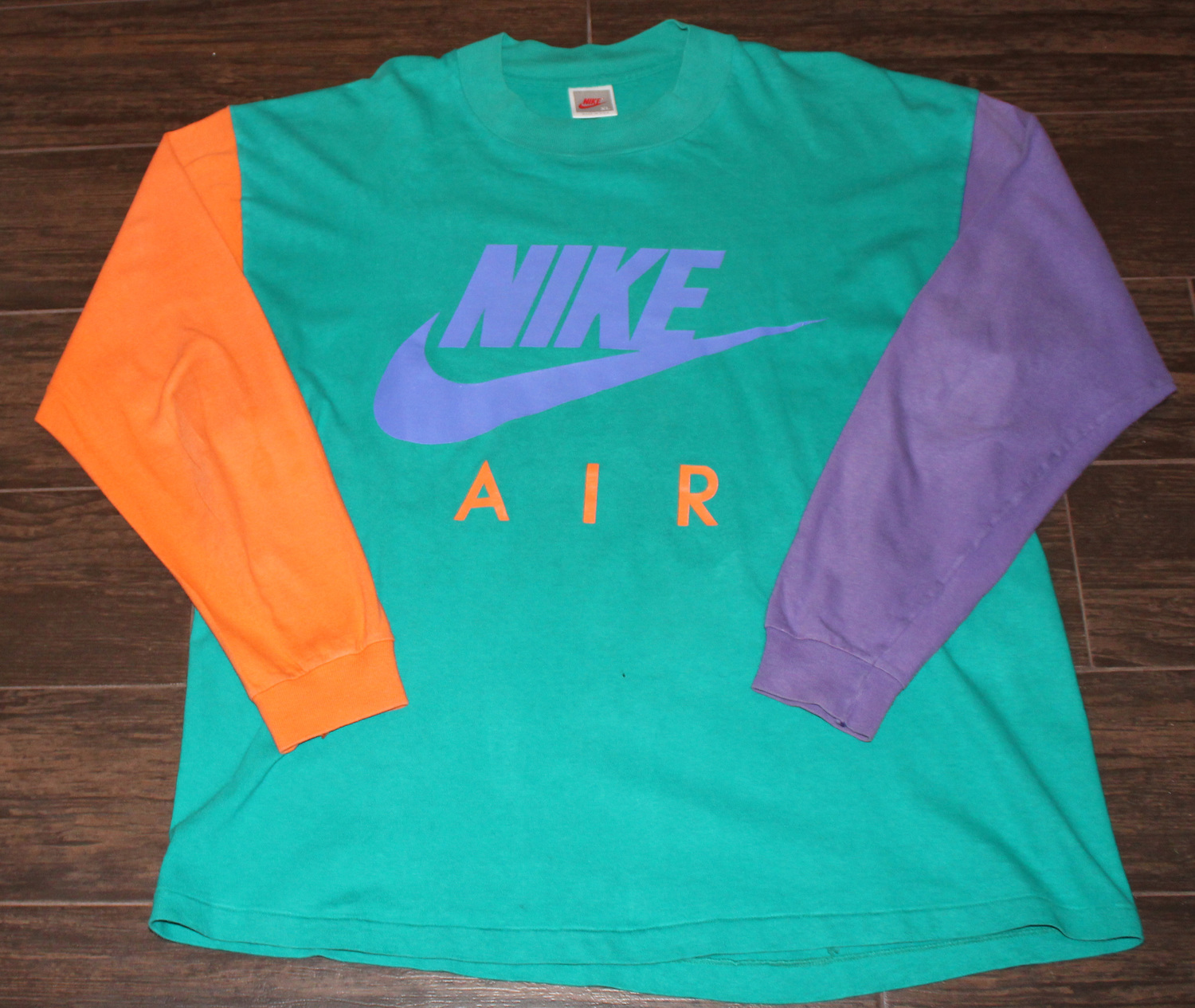 patrice Diktat afkom Vintage Nike Air Colorful Logo L/S T Shirt (Size XL) — Roots