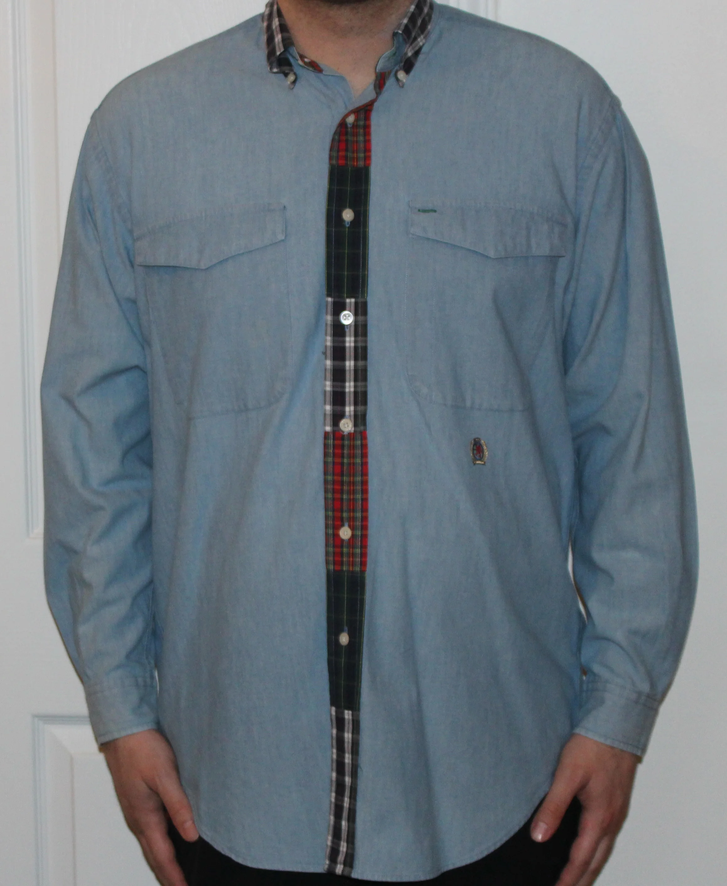 Vintage 90s Tommy Hilfiger denim button with plaid design