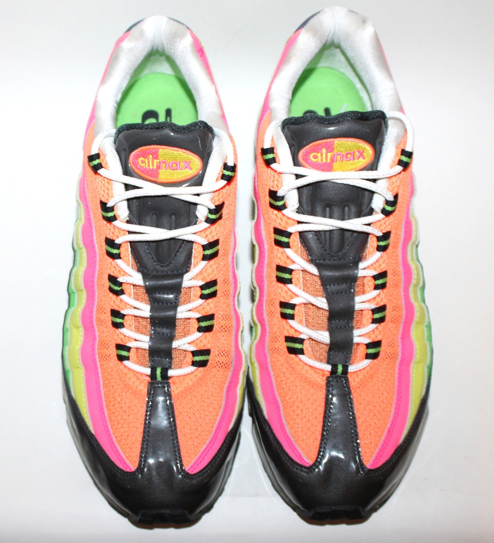 Nike Air Max 95 One Time Only Rainbow (Size 12) — Roots