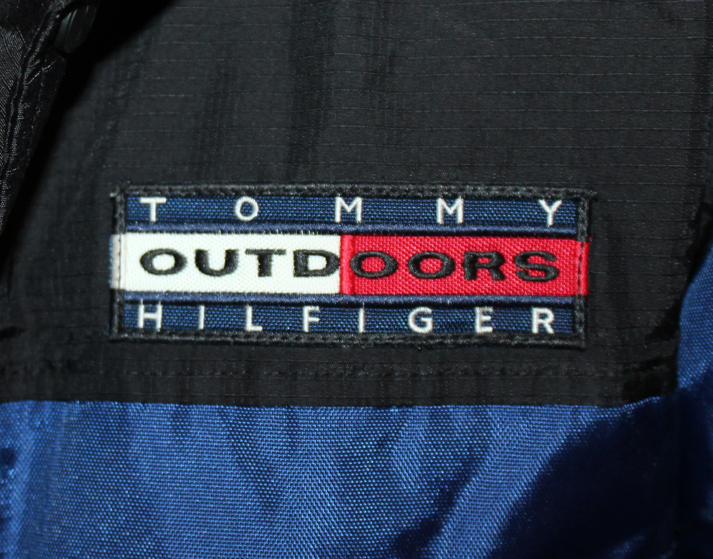 Vintage 90s Tommy Hilfiger Outdoor Expedition jacket