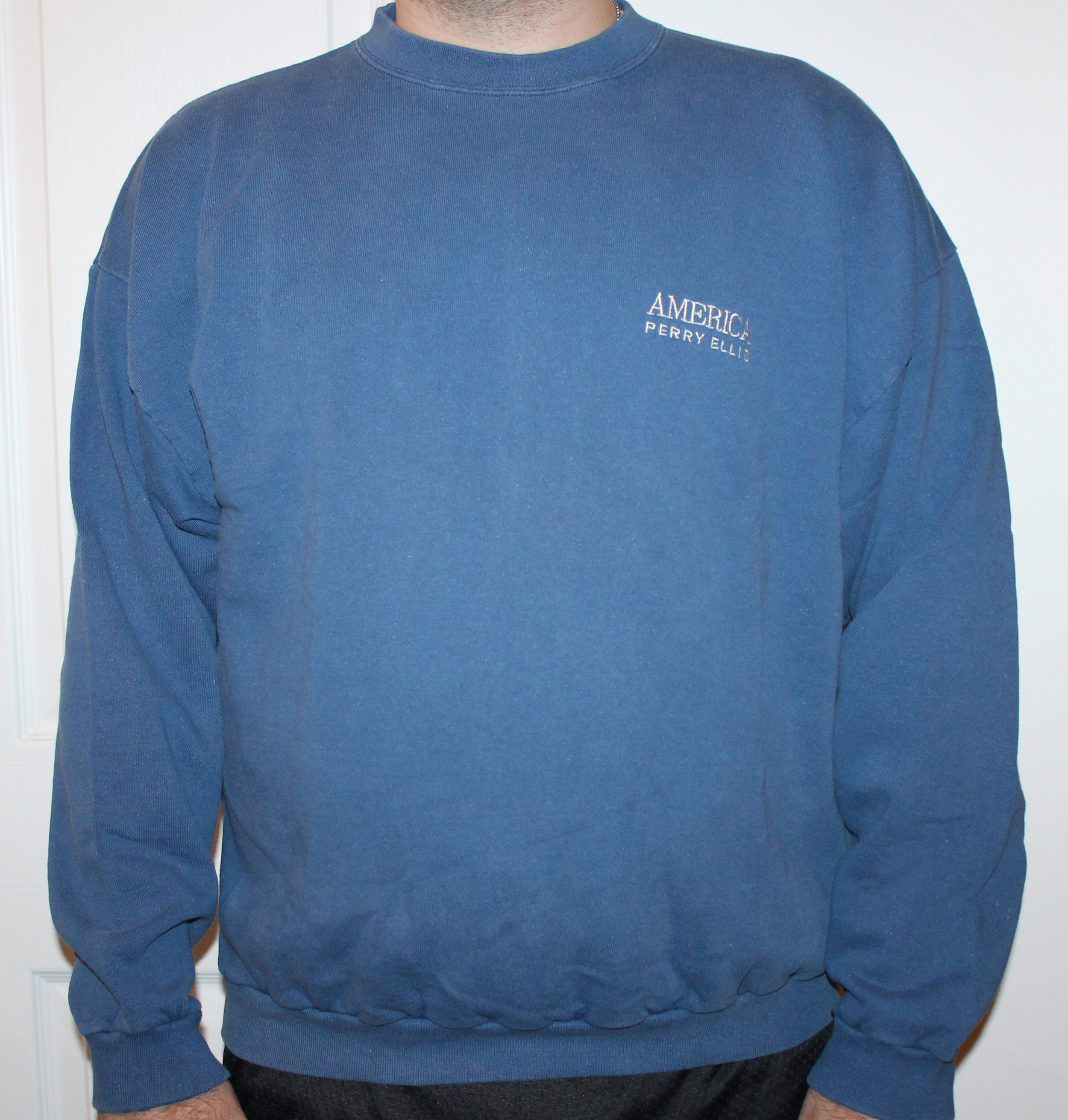 Vintage Perry Ellis America light navy crew neck sweatshirt
