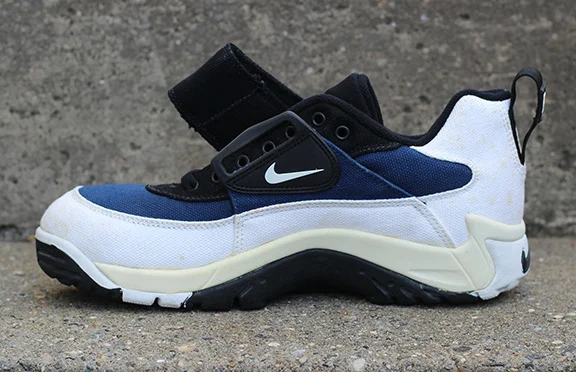 side of Nike Canvas SC .jpg