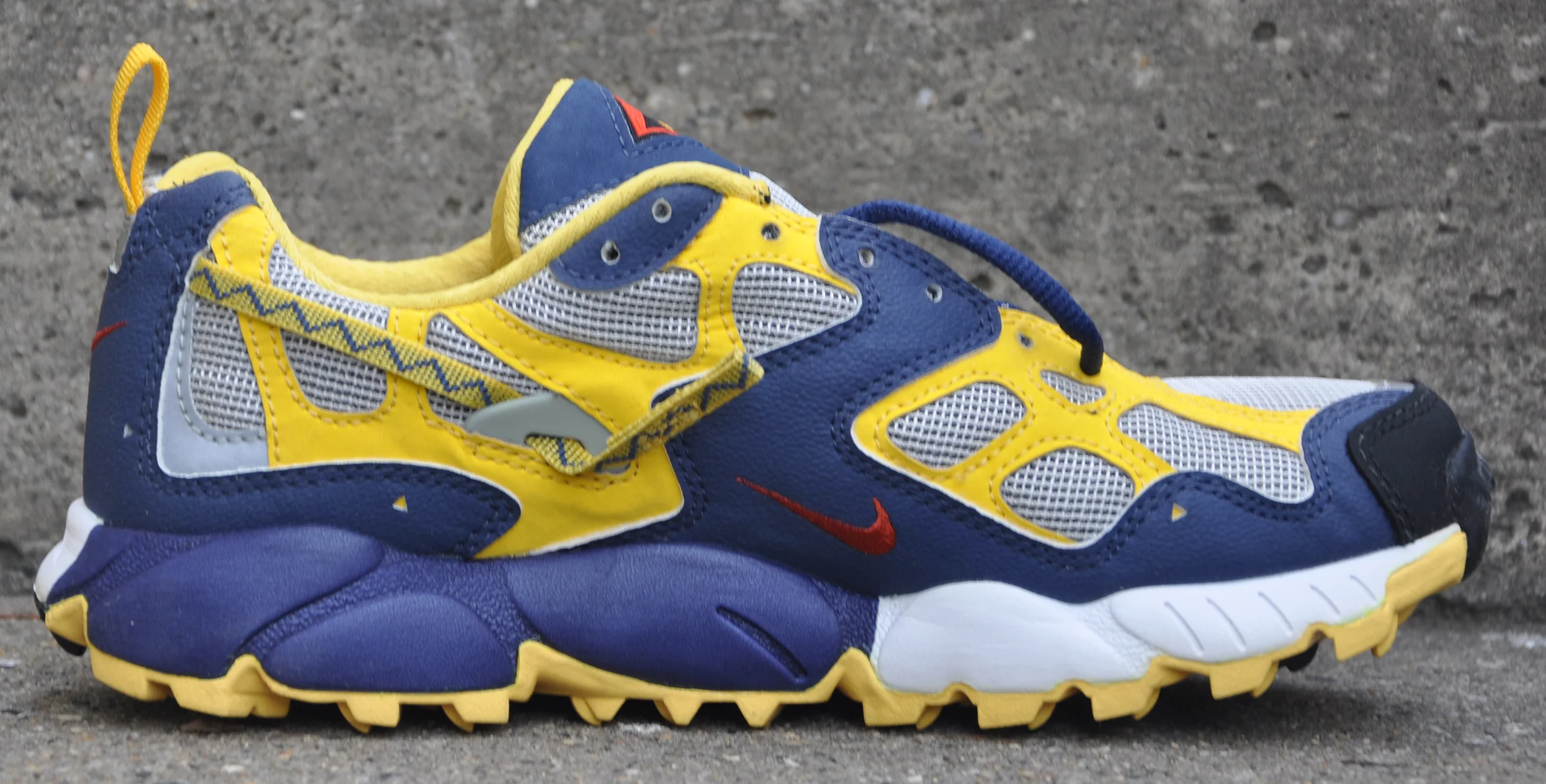 Nike Air Terra Albis Mens 13 Silver Navy Yellow 1998 VTG Trail Shoes 104113-071 Nike Air Terra Sneakers for Men for Sale | Authenticity  main image 4