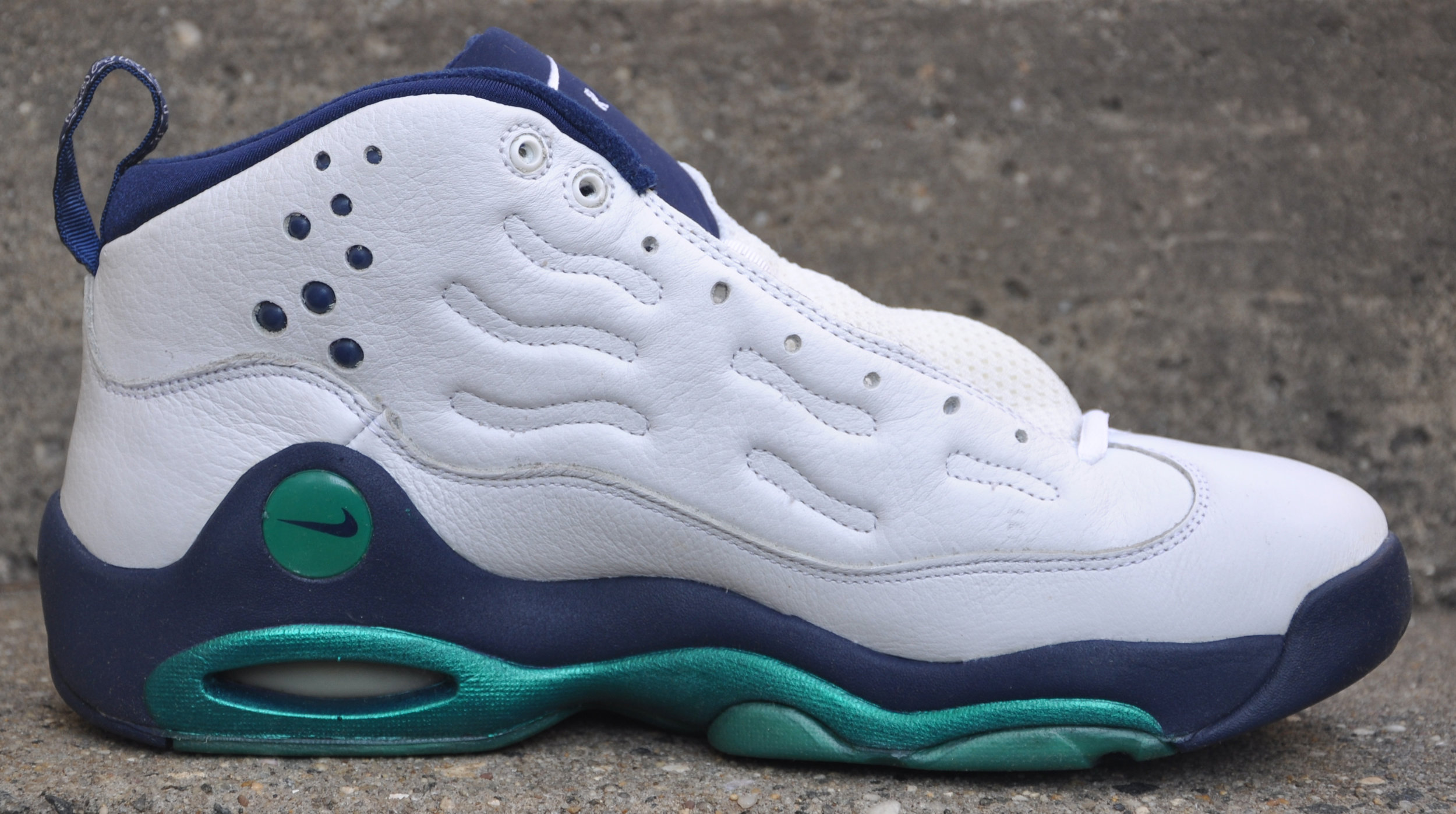 Nike Air Garnett 1 Navy / Green (Size 6 