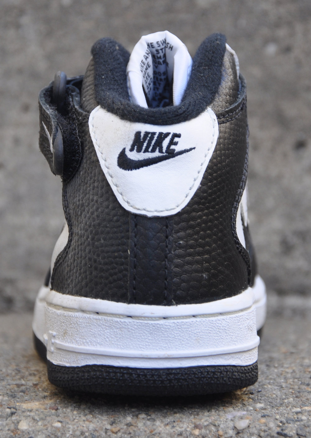 Kids Nike Air Force 1 Mid Black / White (Size 5) DS — Roots