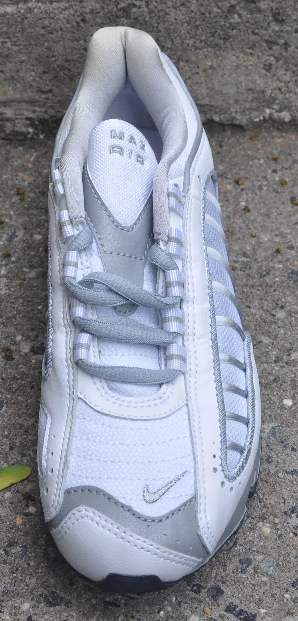 Nike Air Tailwind white and silver