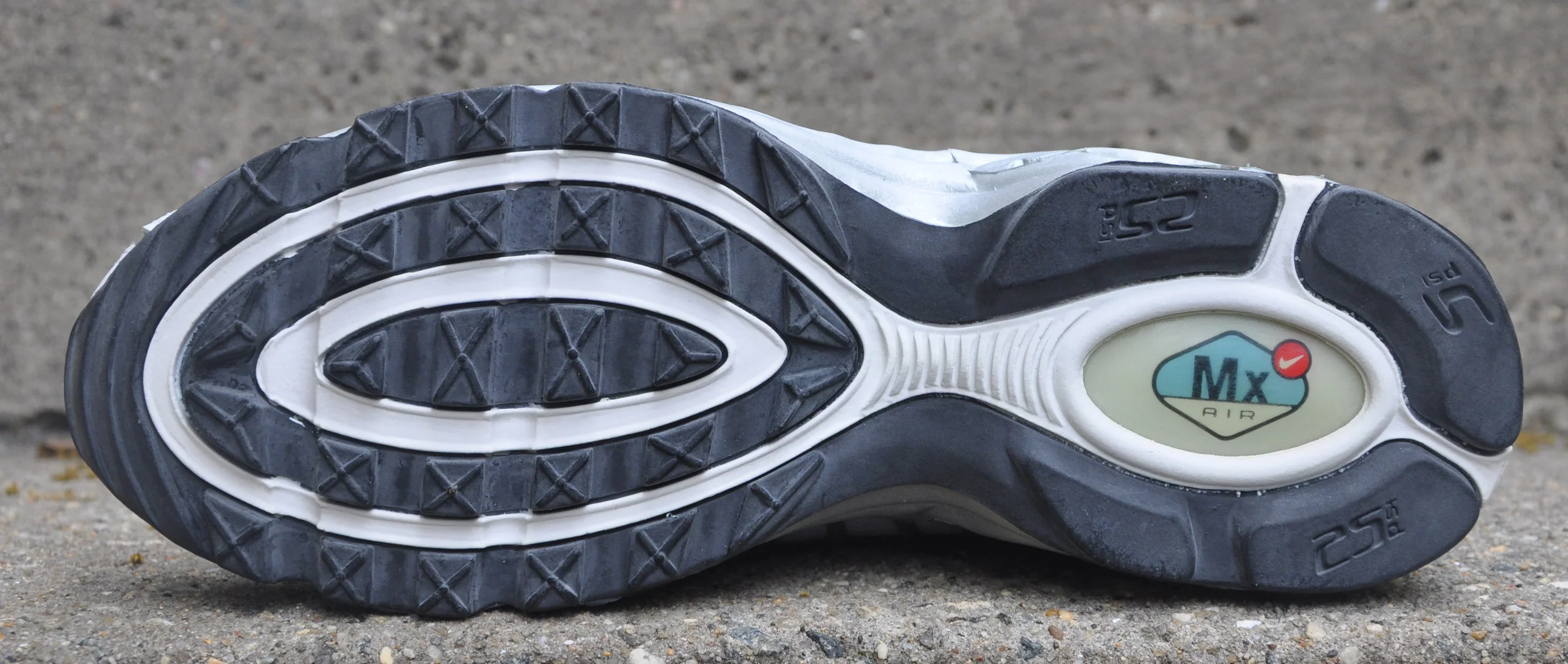 Nike Air Tailwind white and silver