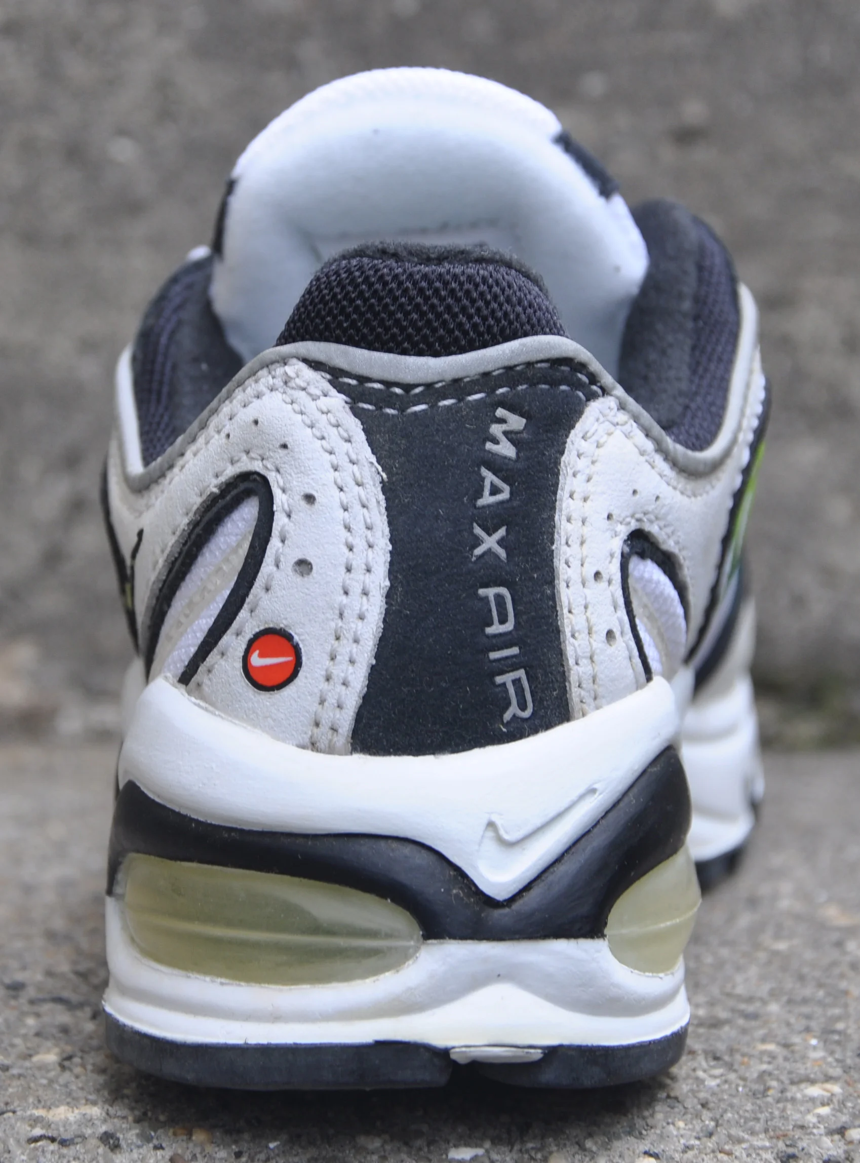 Nike Air Max Tailwind White, lime and oxidized green