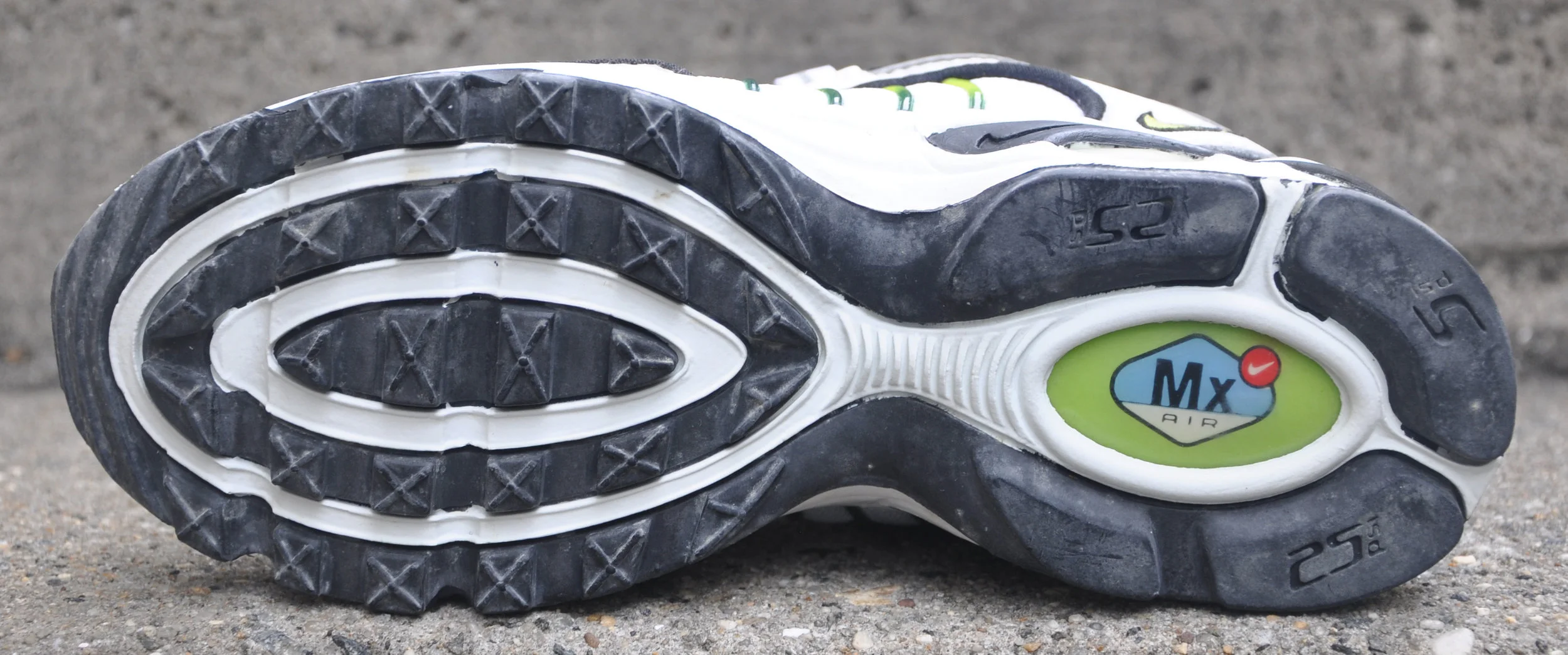 Nike Air Max Tailwind White, lime and oxidized green