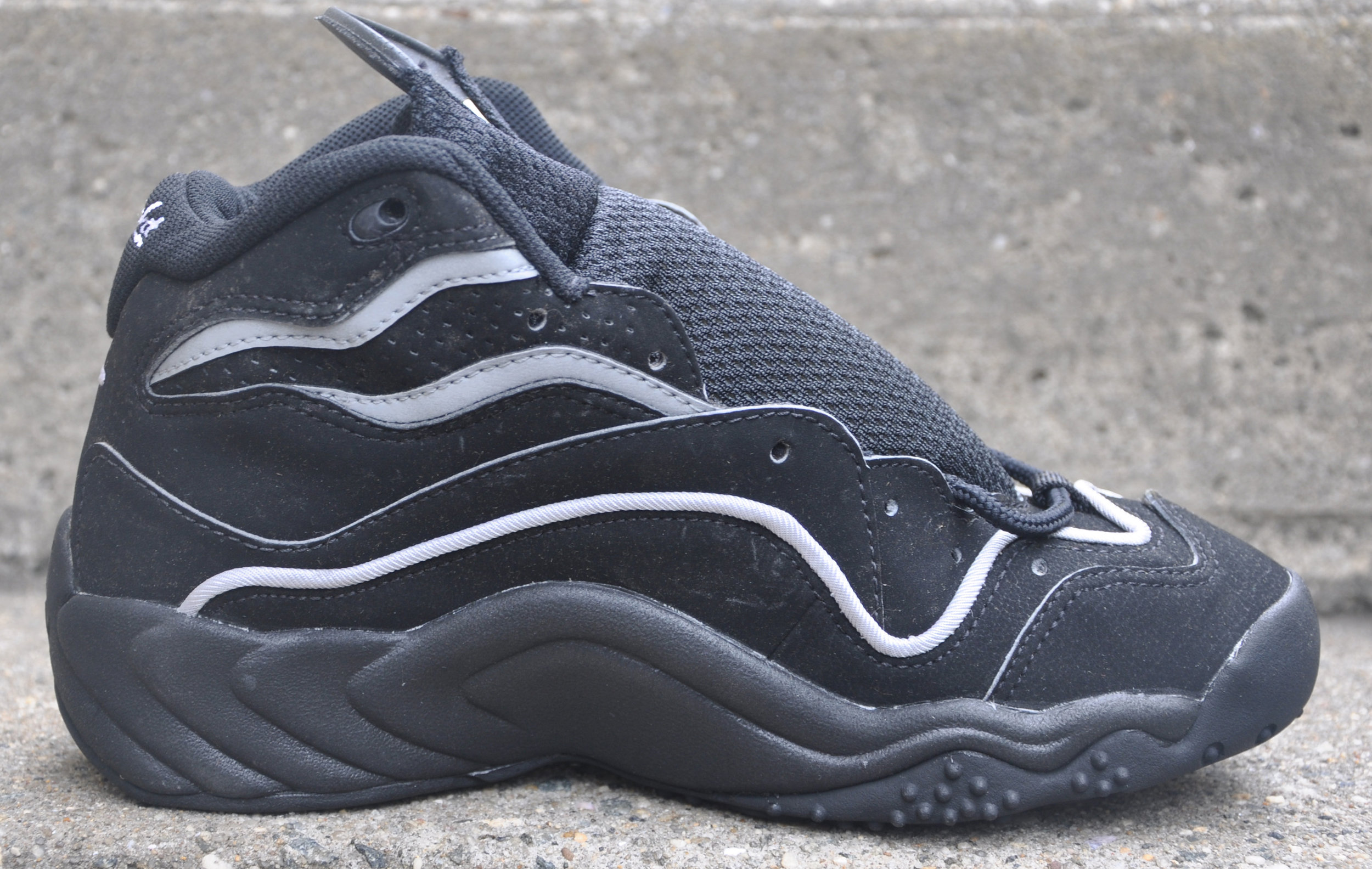 Nike Air Flight Turbulence Black / Silver (Size 8) DS — RootsBK