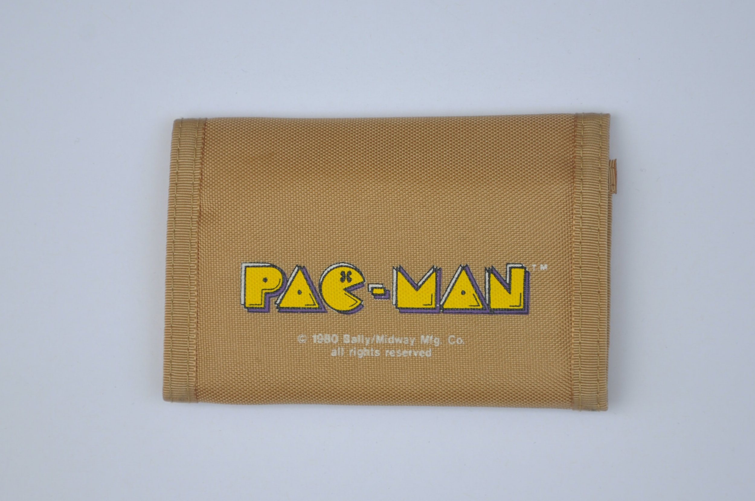 Vintage Pac-Man tan wallet