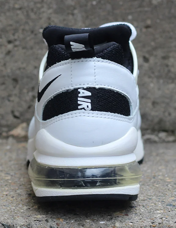 Nike Air Max Burst Huarache.