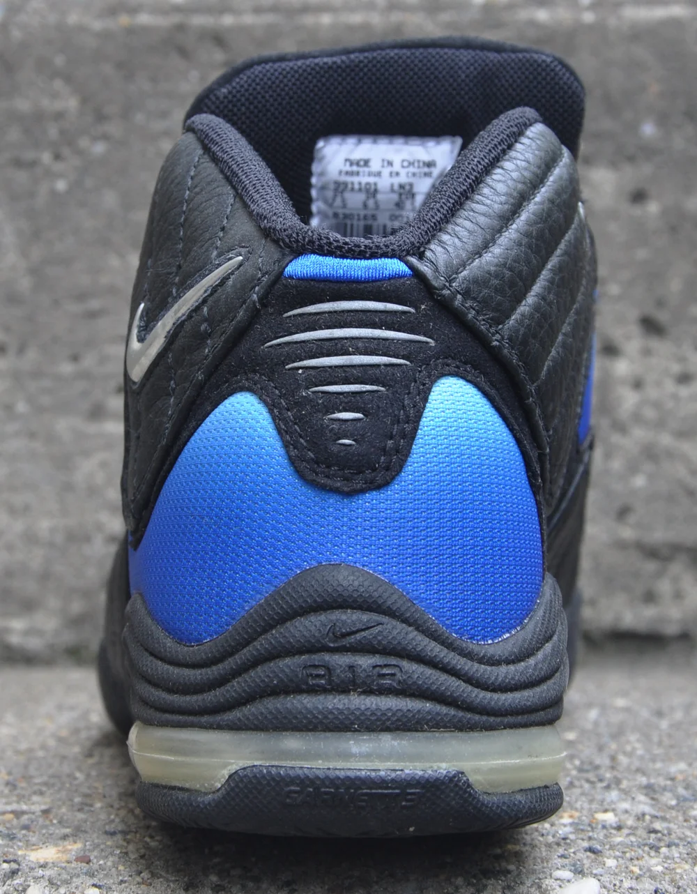 Nike Air Garnett III Black / Chrome / Regal Blue (Size 7.5  display picture 3