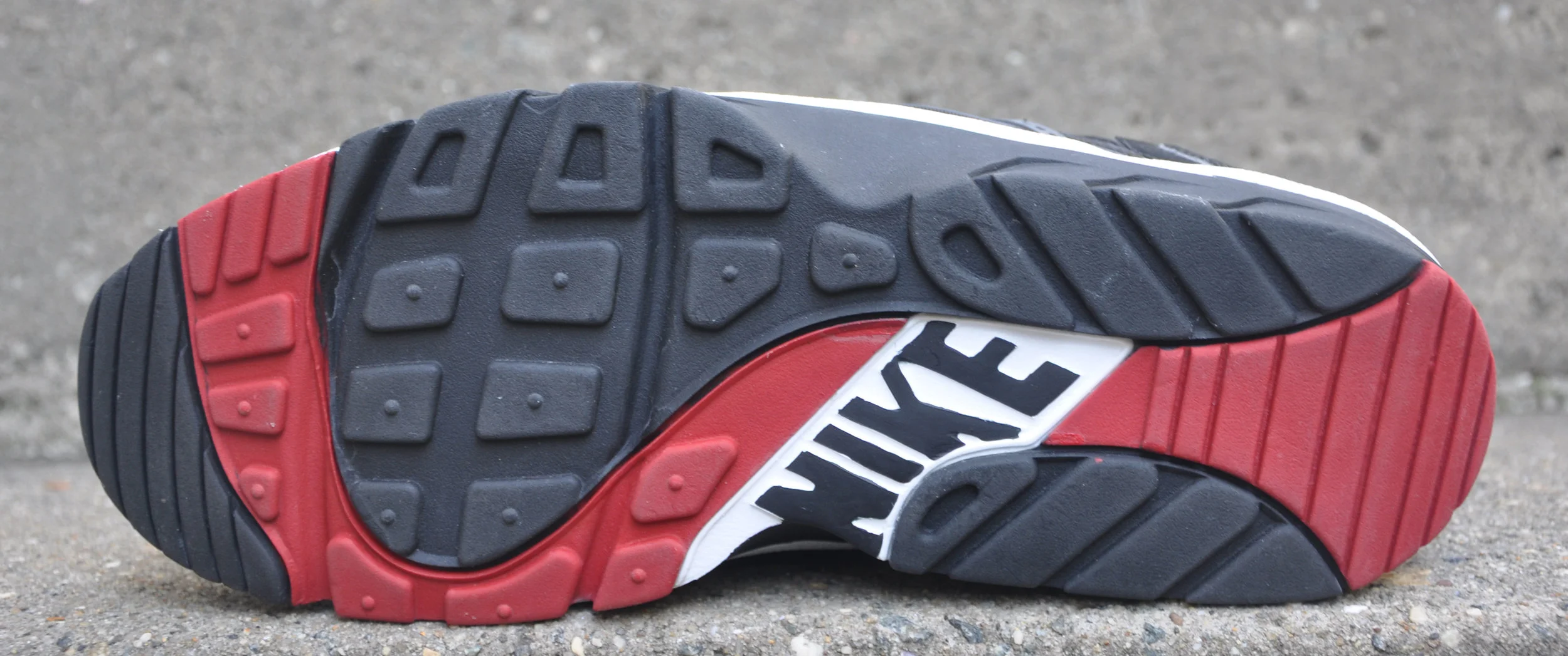 Nike Air Trainer Huarache Black Red Size 8 5 Ds Roots