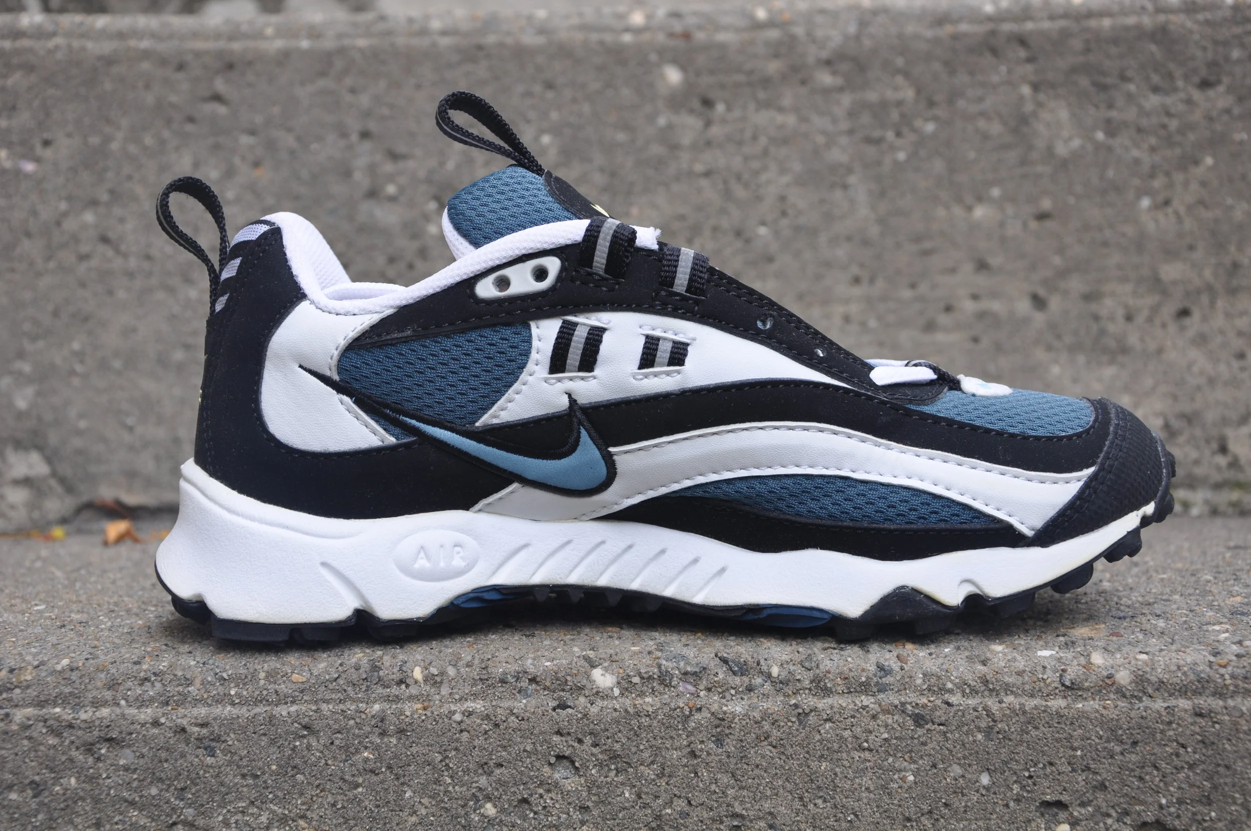 Nike Air Wintrailia Marina and Alpine