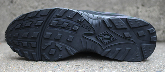Nike Air Terra Humara black black.
