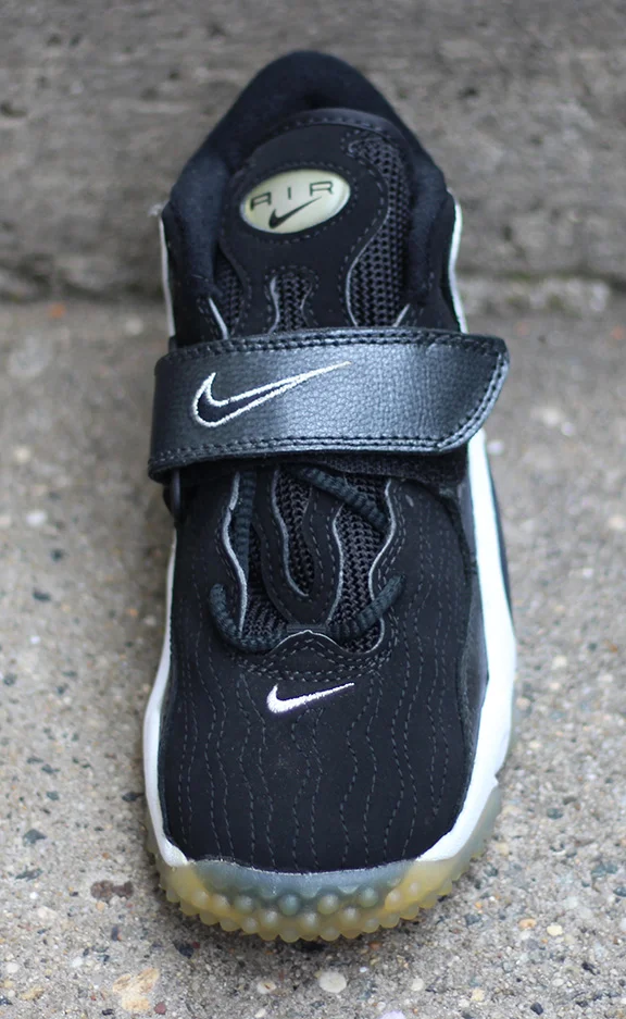 Nike Air Jet Support Black, white, and silver