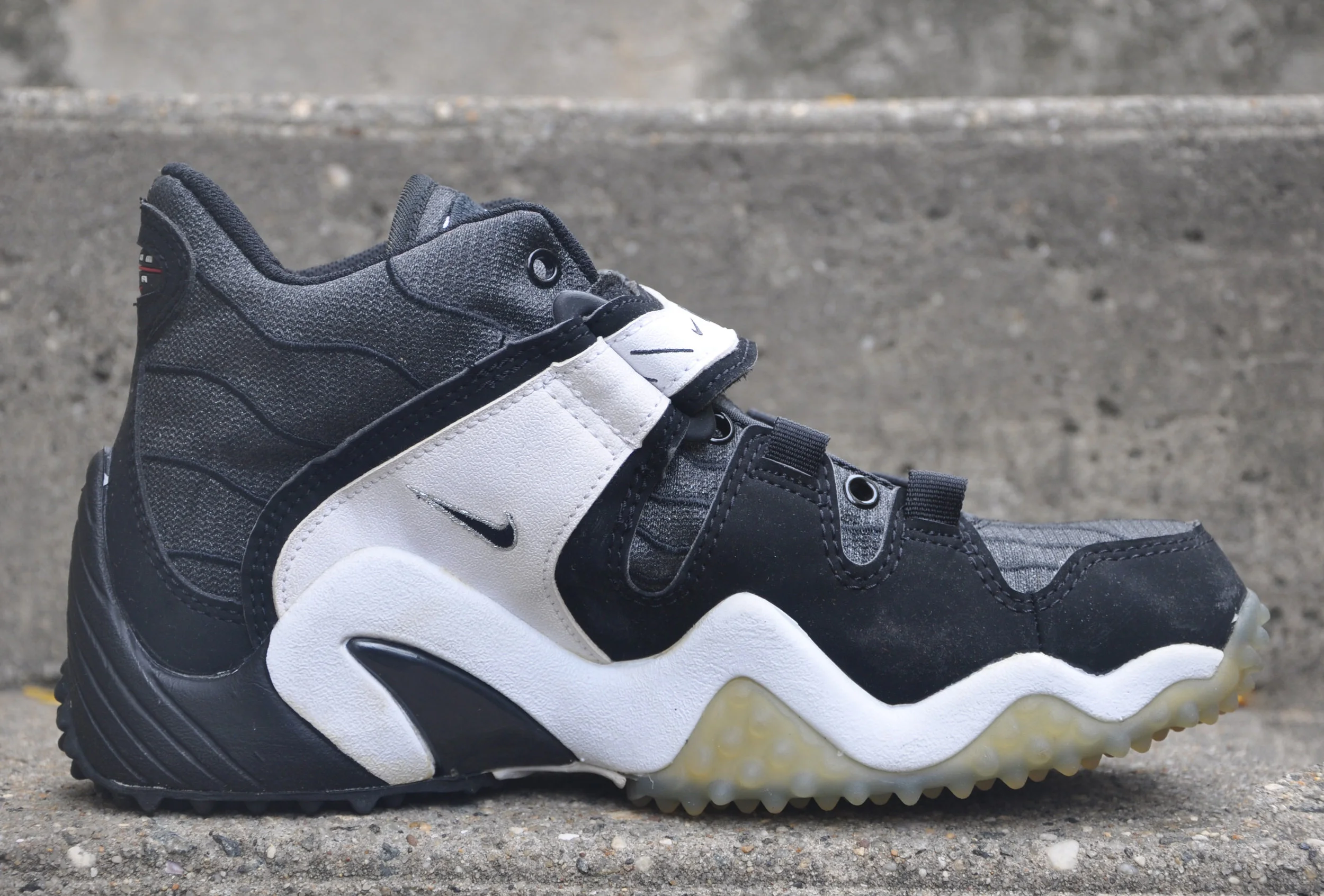 Nike Super Zoom black and silver