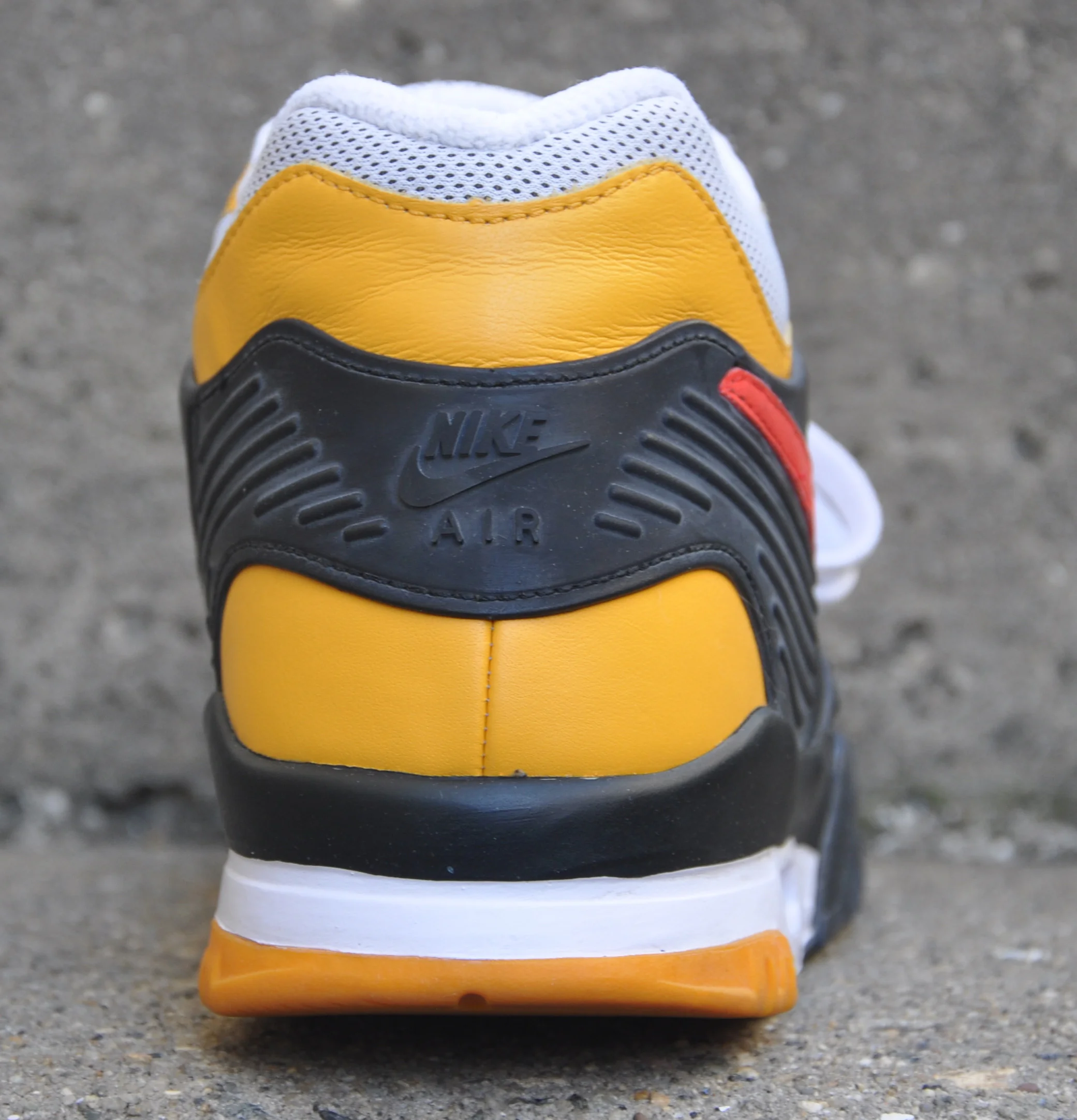 Nike Air Trainer III Mid Premium Sertig