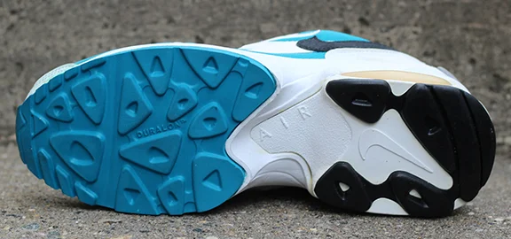 Nike Air Max2 Light Glass blue and Citrus