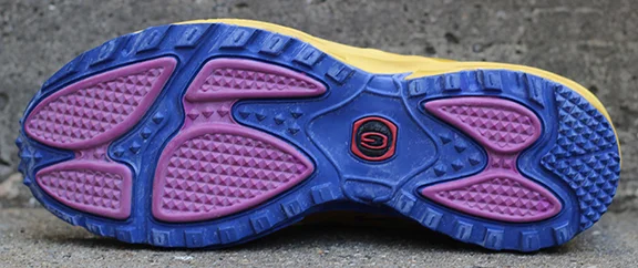 Nike Air Terra Goatek B mineral yellow.