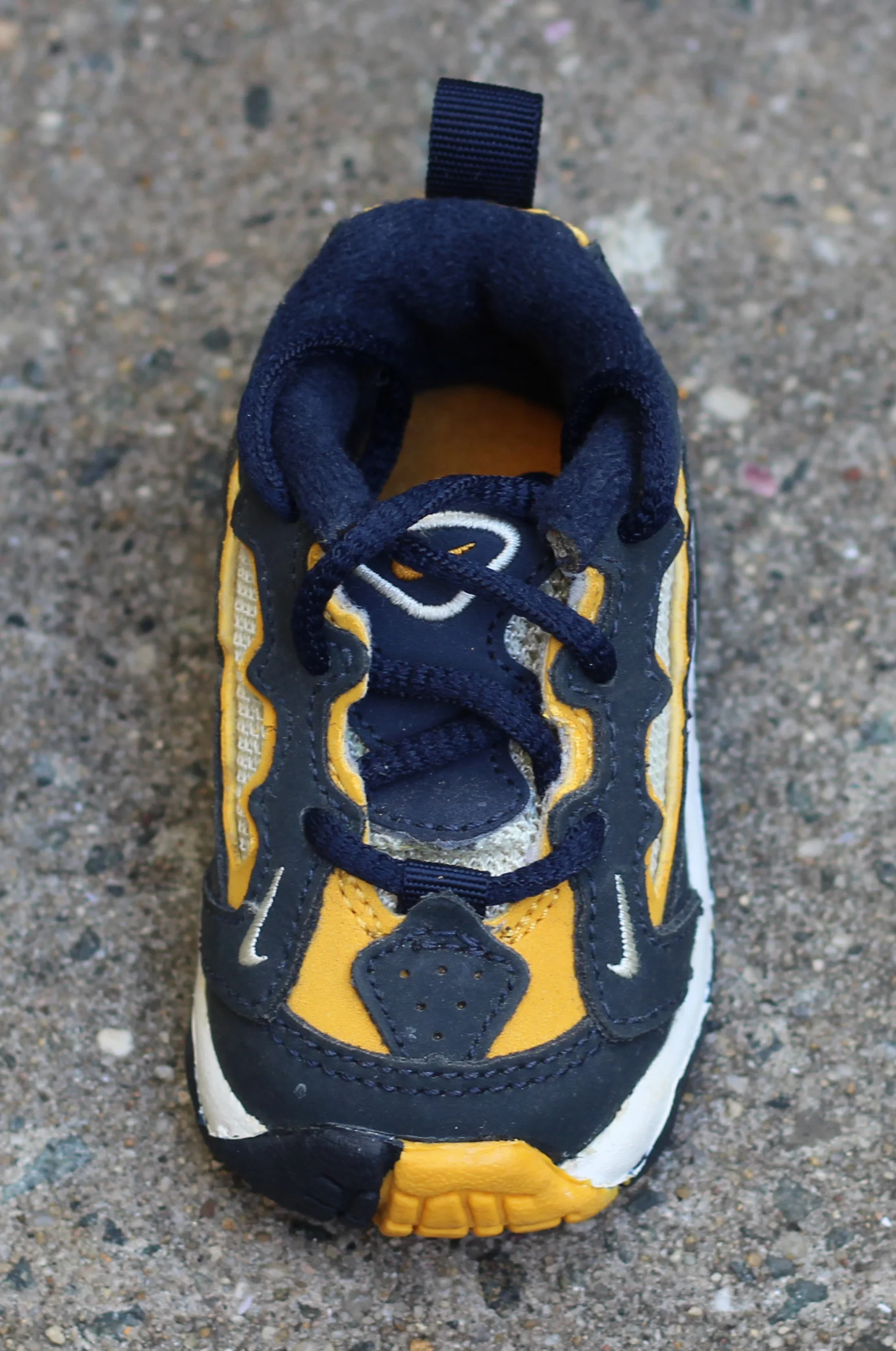 Baby Nike Trainer Blue and yellow