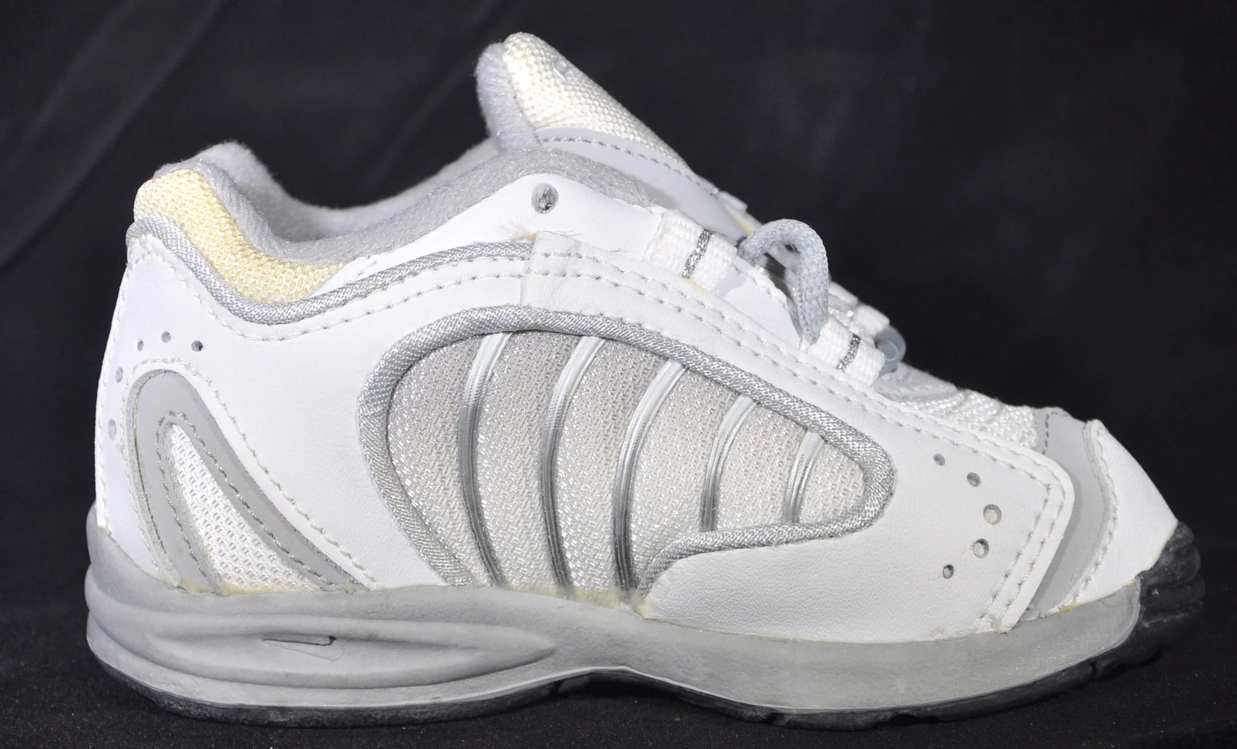Baby Nike Air Tailwind white and silver