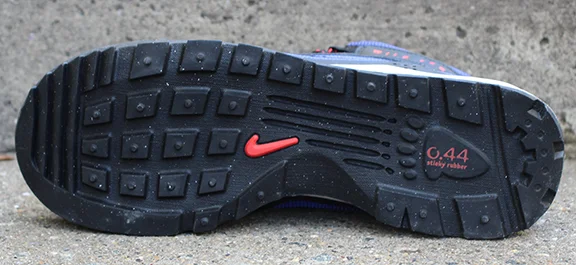 Nike Wildedge Mid LE Concord and chile red