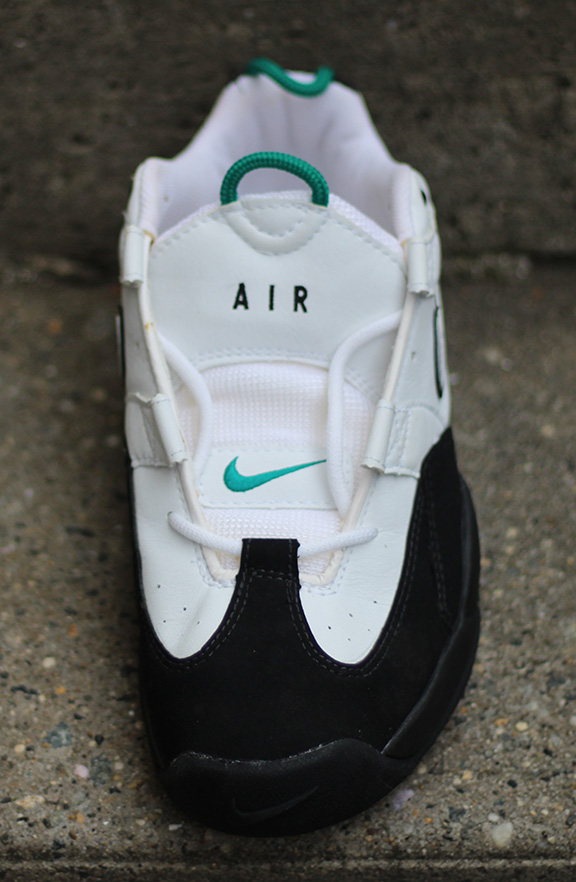 front+of+nike+versatile+.jpg