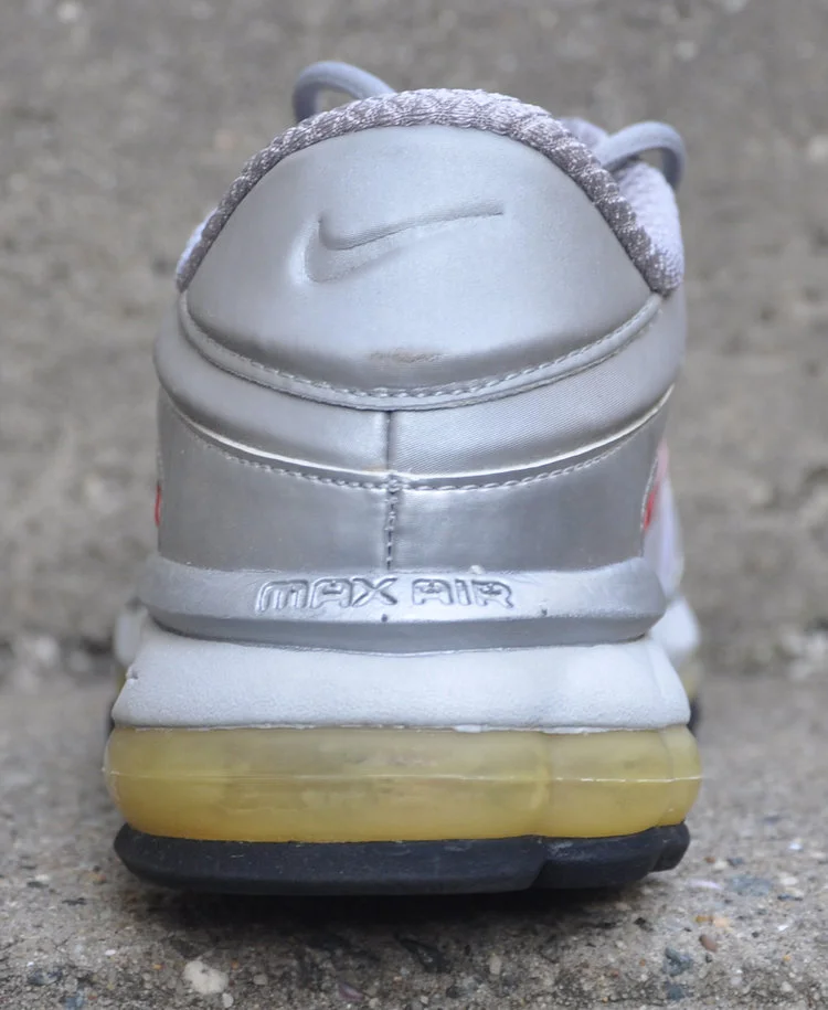 Nike Air Max 2000 comet red and silver