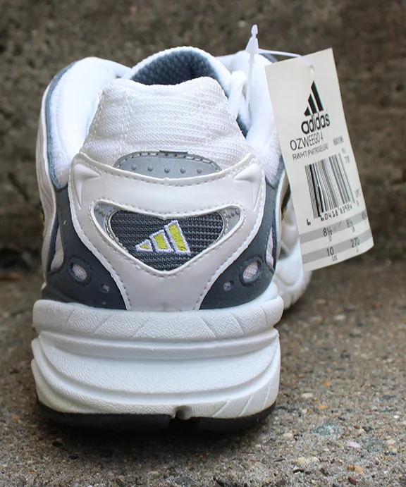 adidas ozweego size 4