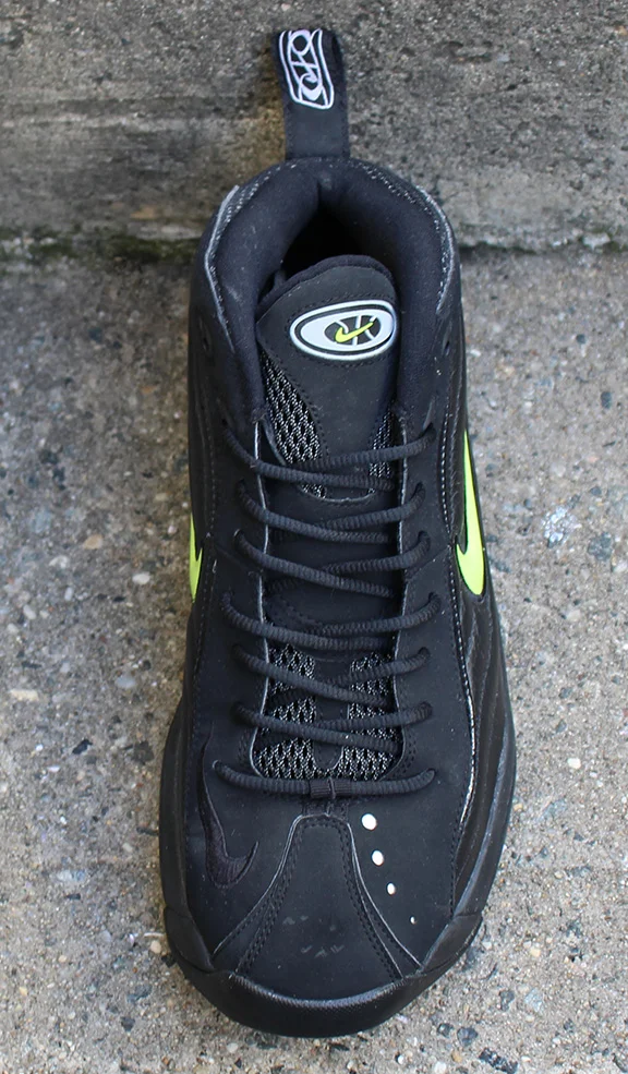 Nike Air Total Uptempo LE black and volt