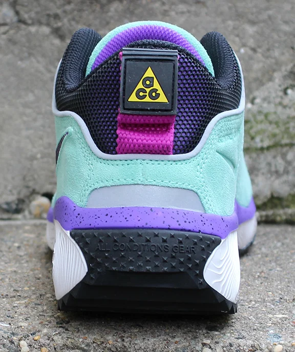 Nike ACG Dog Mountain.