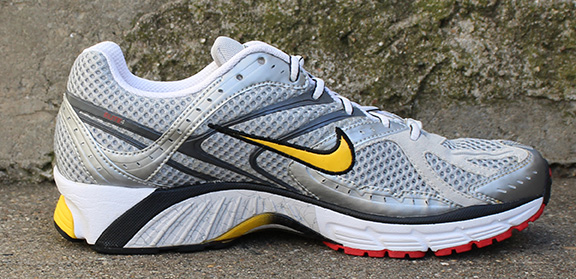 nike zoom elite 4