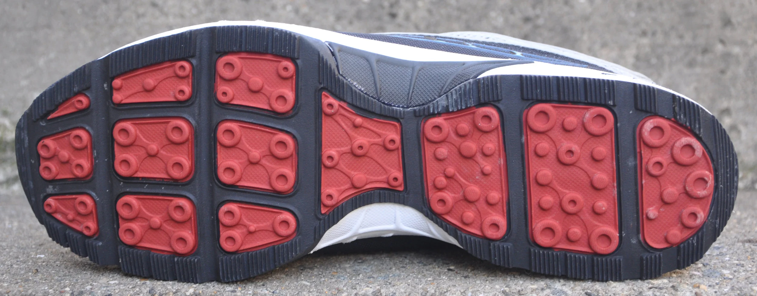 Nike Air Famished black, silver, and 3M