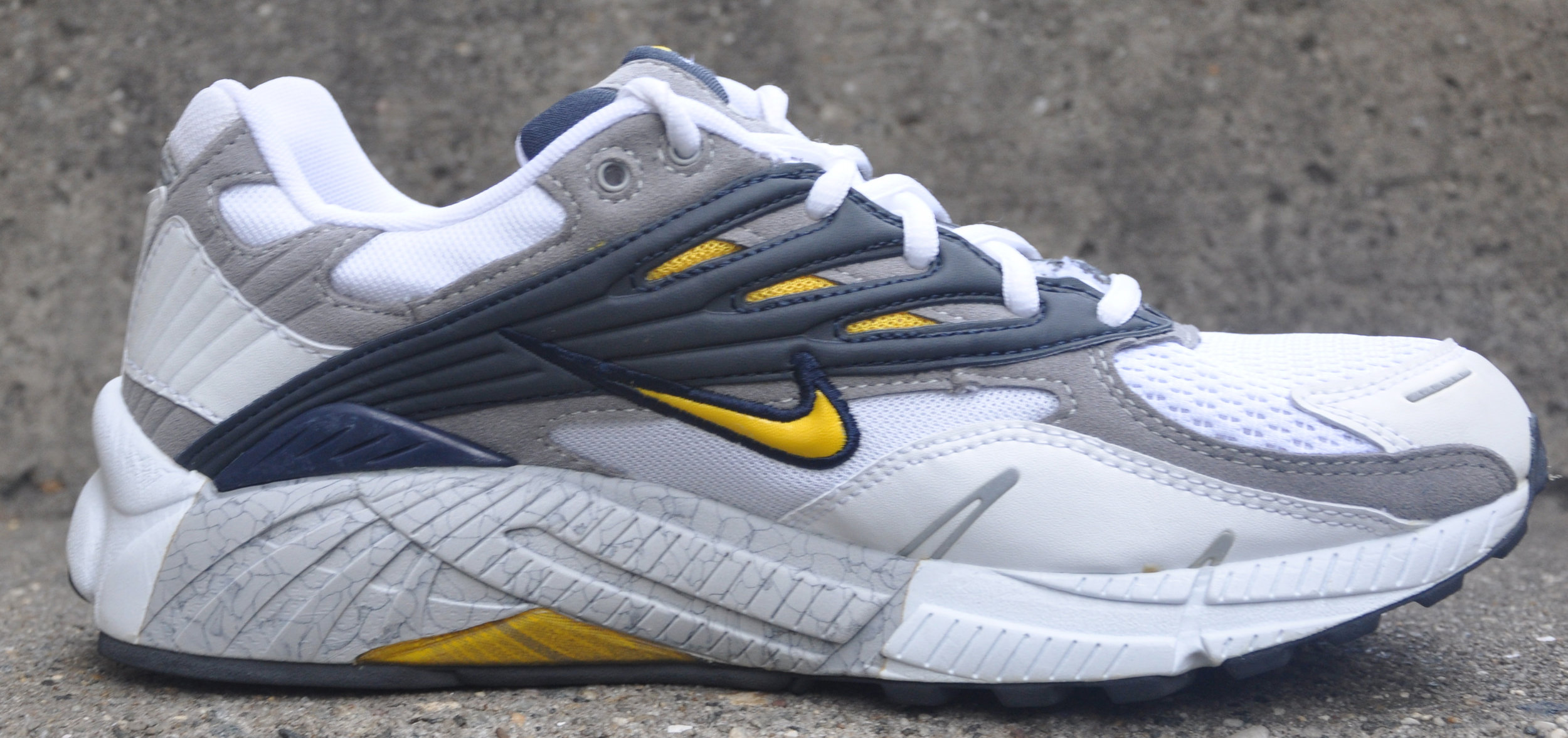 nike air structure triax 10