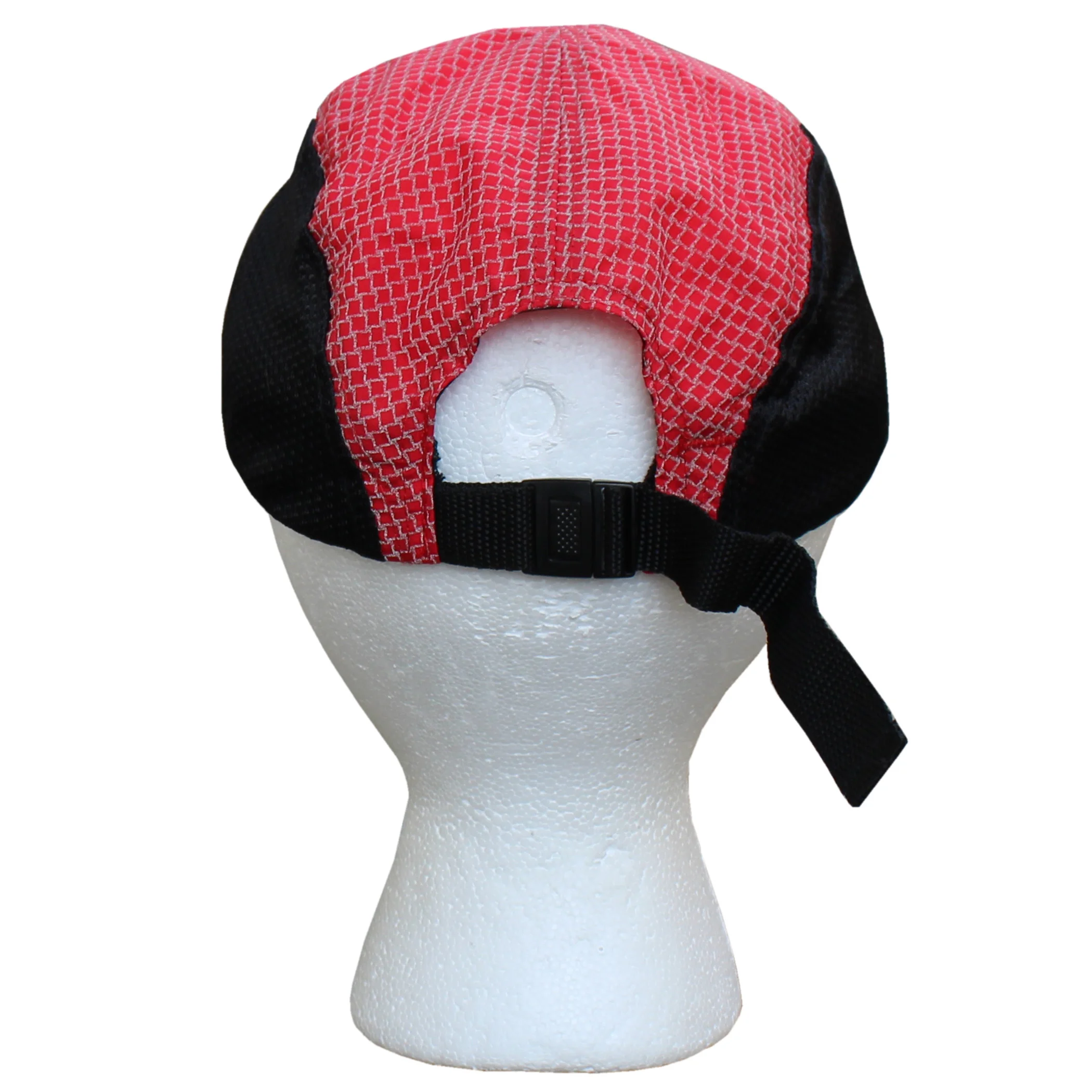 back of Speedo reflectice long bill .jpg