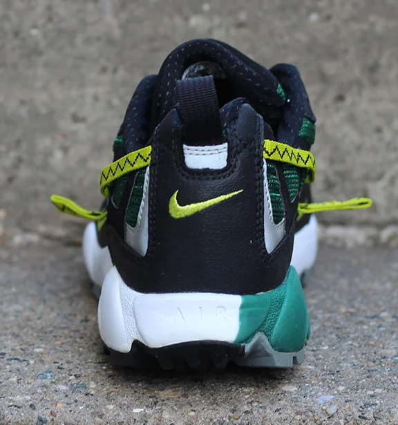 back+of+Nike+Terra+Albis+2+black+green+cactus.jpg