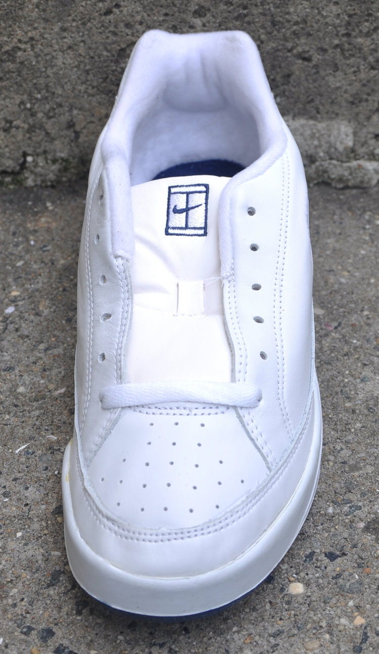 Nike GTS white and navy.