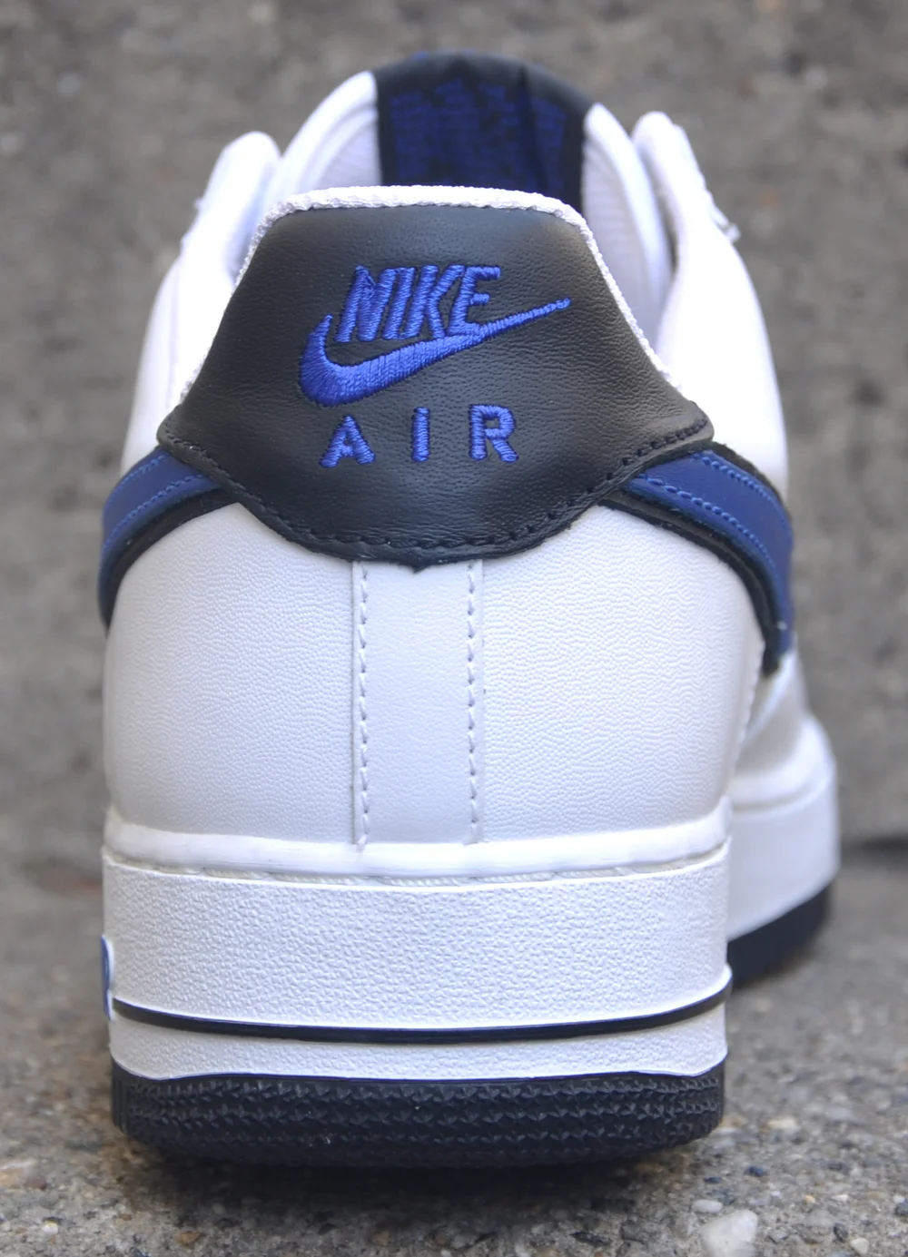 Nike Air Force 1 Low White / Sport Royal / Black (Size 11.5  display picture 3