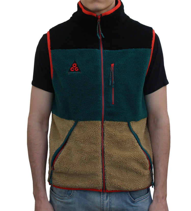 nike acg sherpa vest