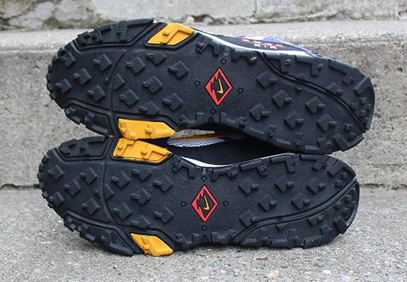 bottom of Nike Terra albis concord .jpg