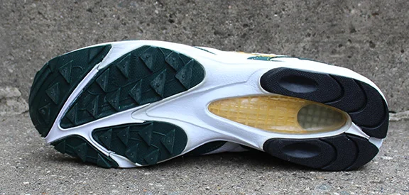 Saucony Grid Azura white, green, and gold.