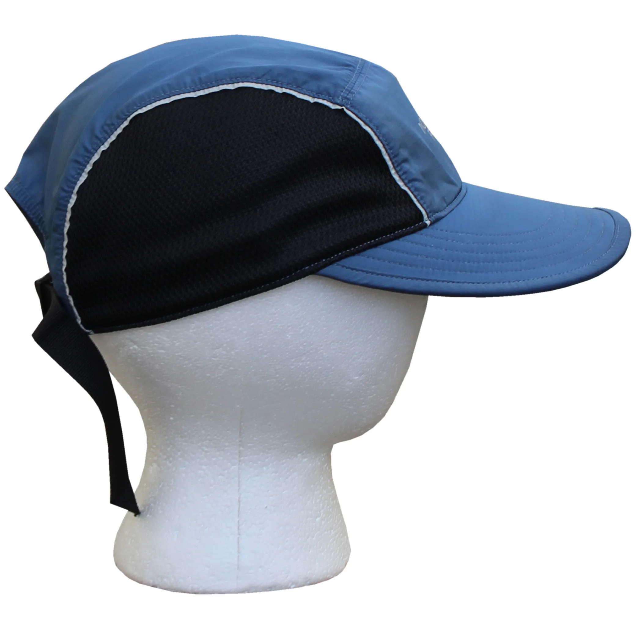 The North Face Mesh Reflective 5 panel hat.