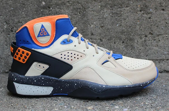 Nike ACG Air Mowabb Cream/Bright Mandarin/Camel