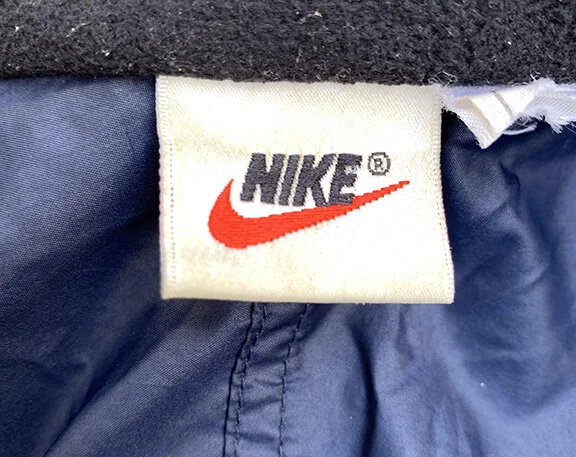 nike white tag .jpg