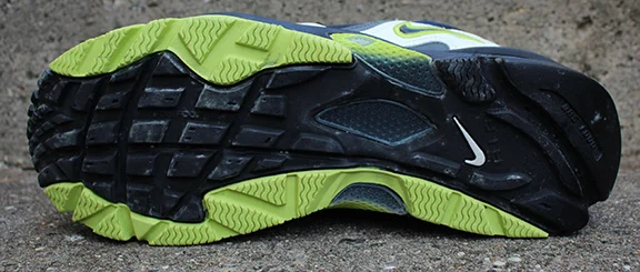 Nike Air Terra Central Obsidian / Lime / White