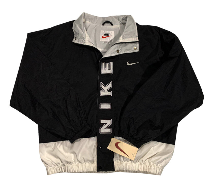 Vintage 90s Nike Spell Out Black and white windbreaker